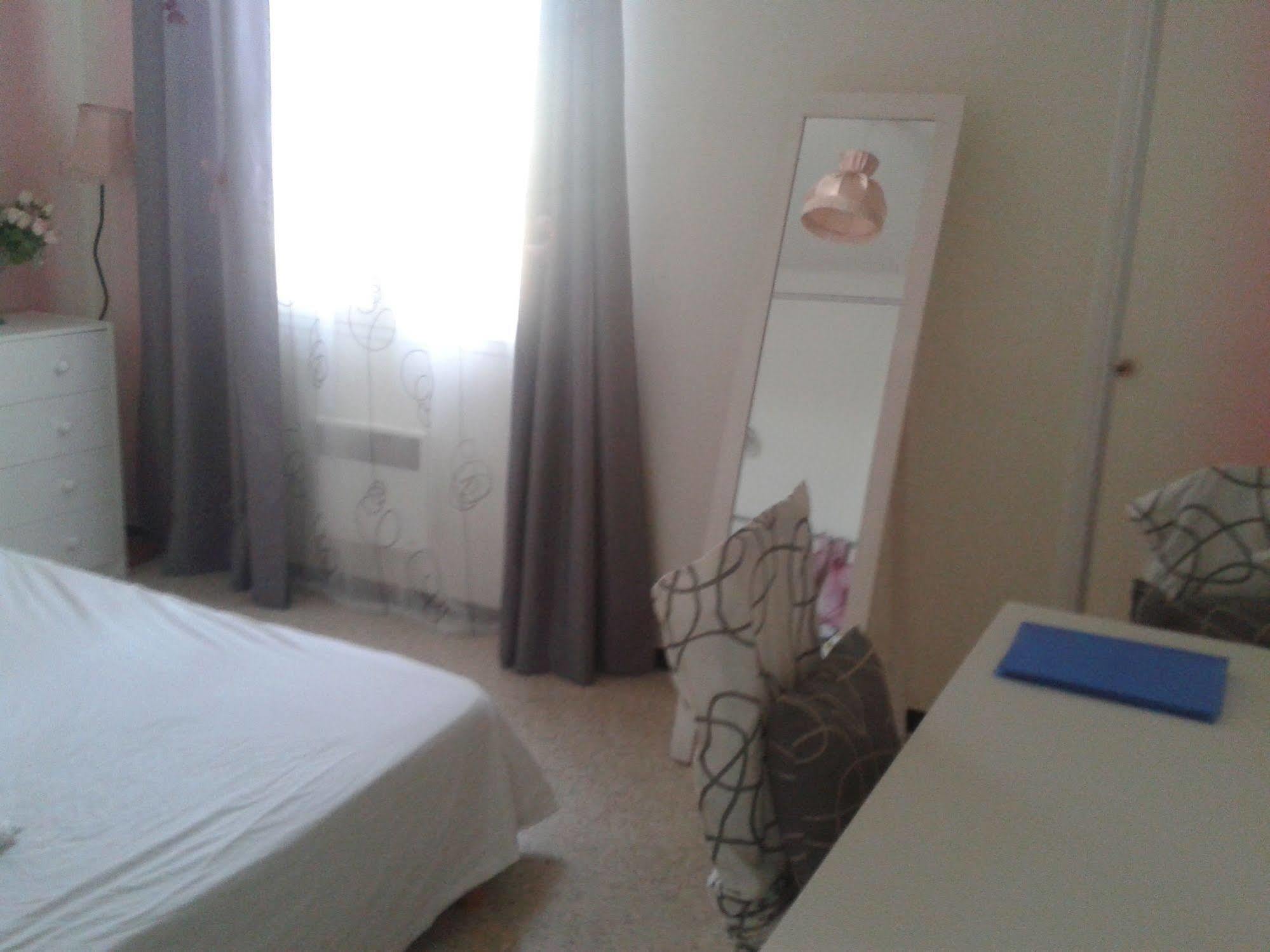 Appartement la plage en Provence Le Pradet Buitenkant foto